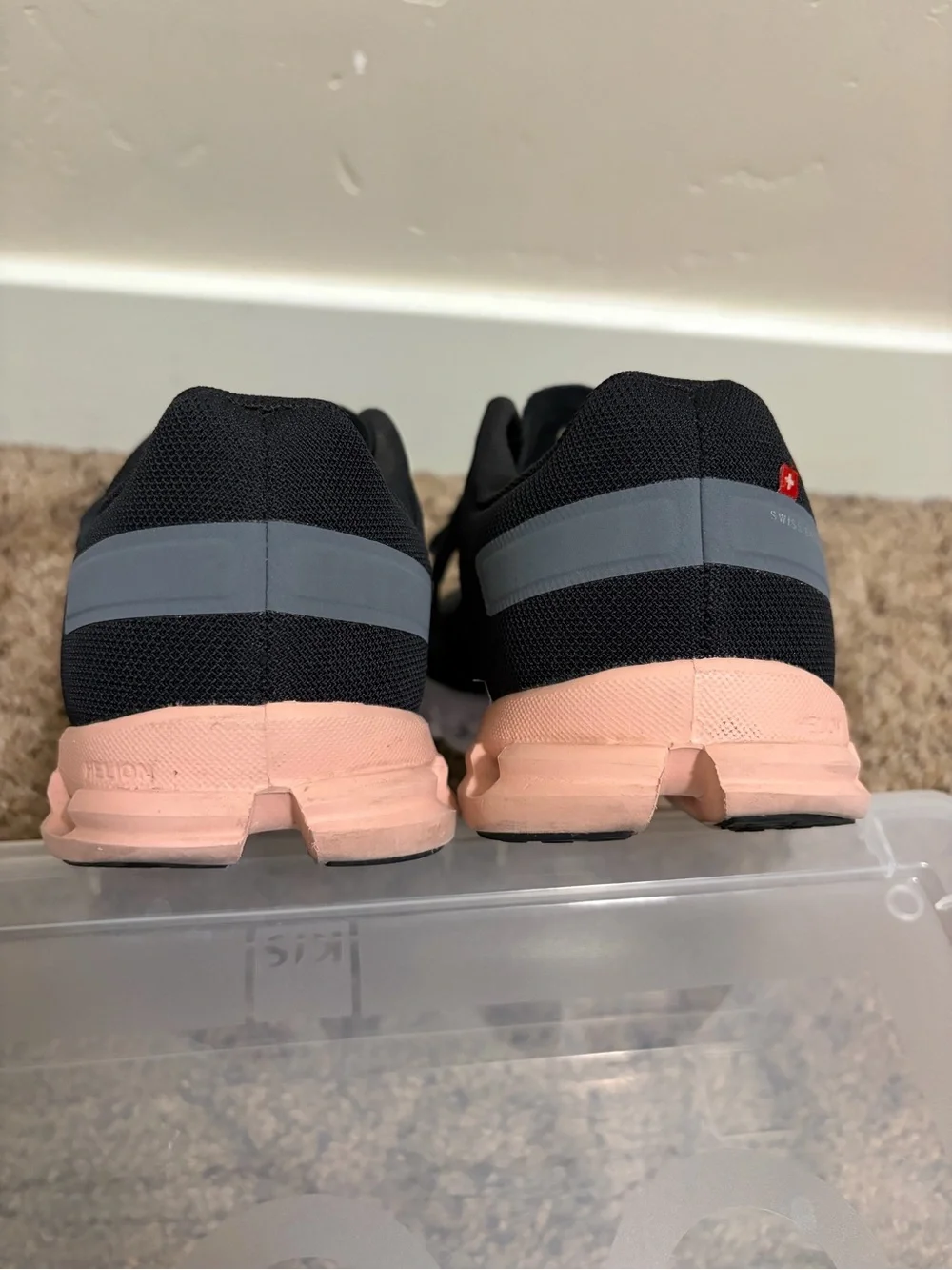 ON Running Women Cloudflow 35.99234 Rock Rose, Black Pink Size 6 US